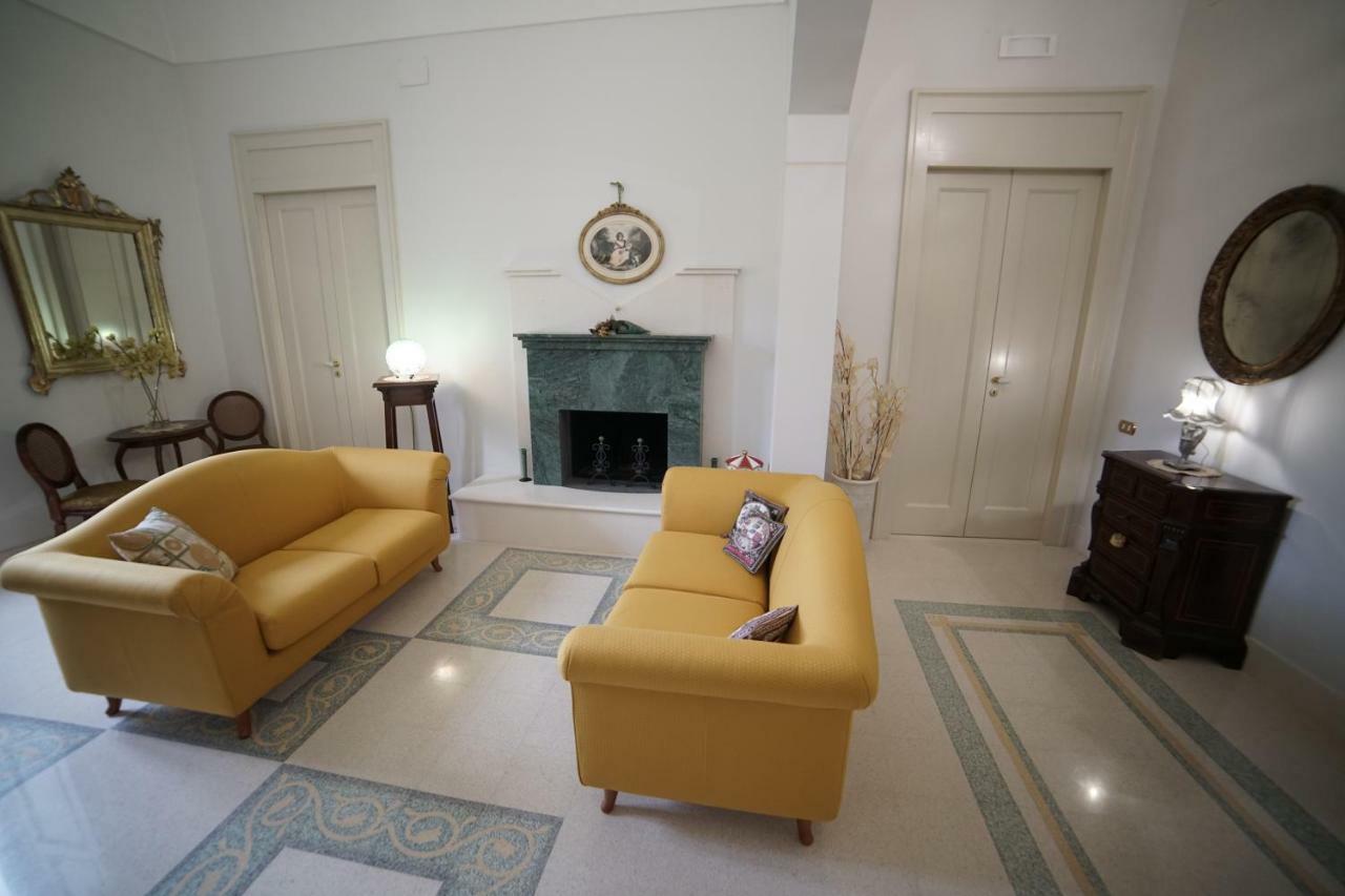Dimora Del Sedile Hotel มาเตรา ภายนอก รูปภาพ