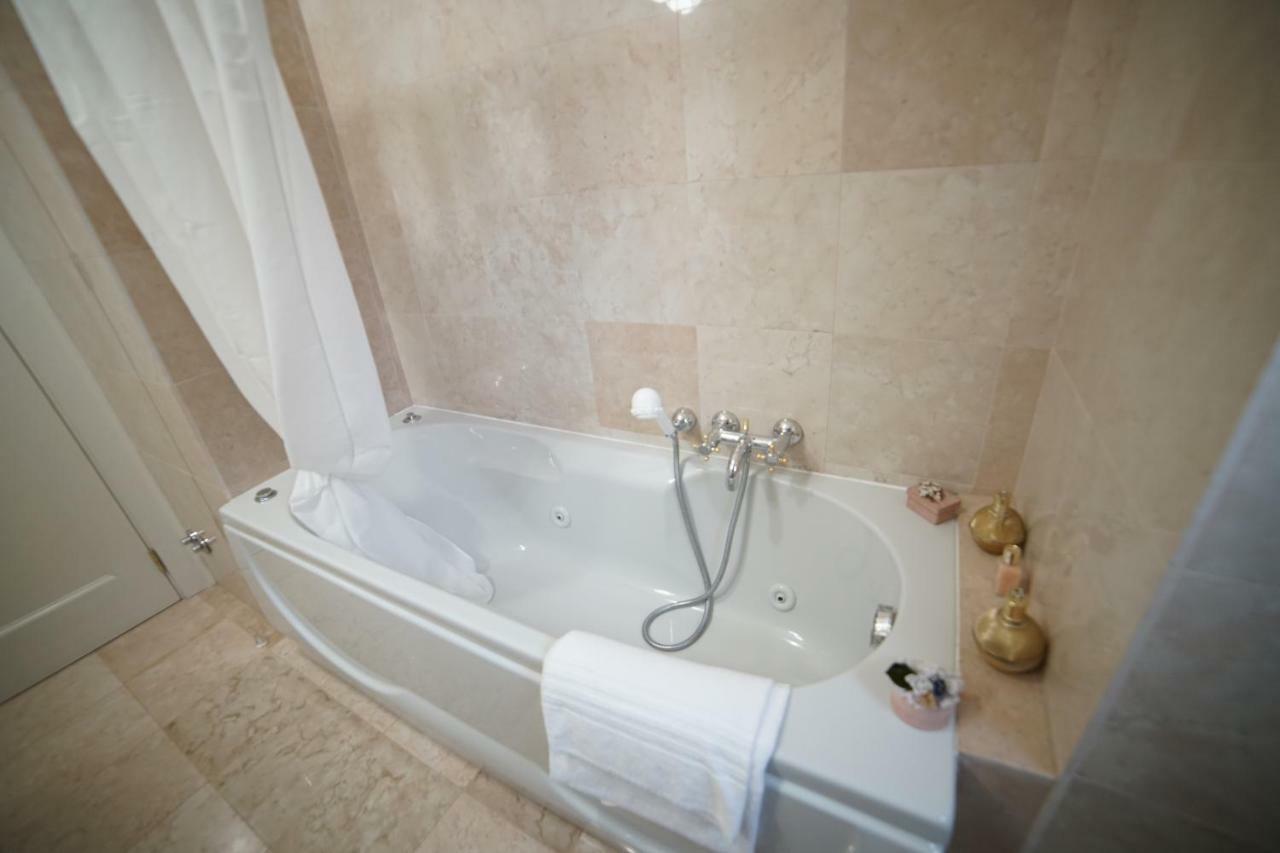 Dimora Del Sedile Hotel มาเตรา ภายนอก รูปภาพ