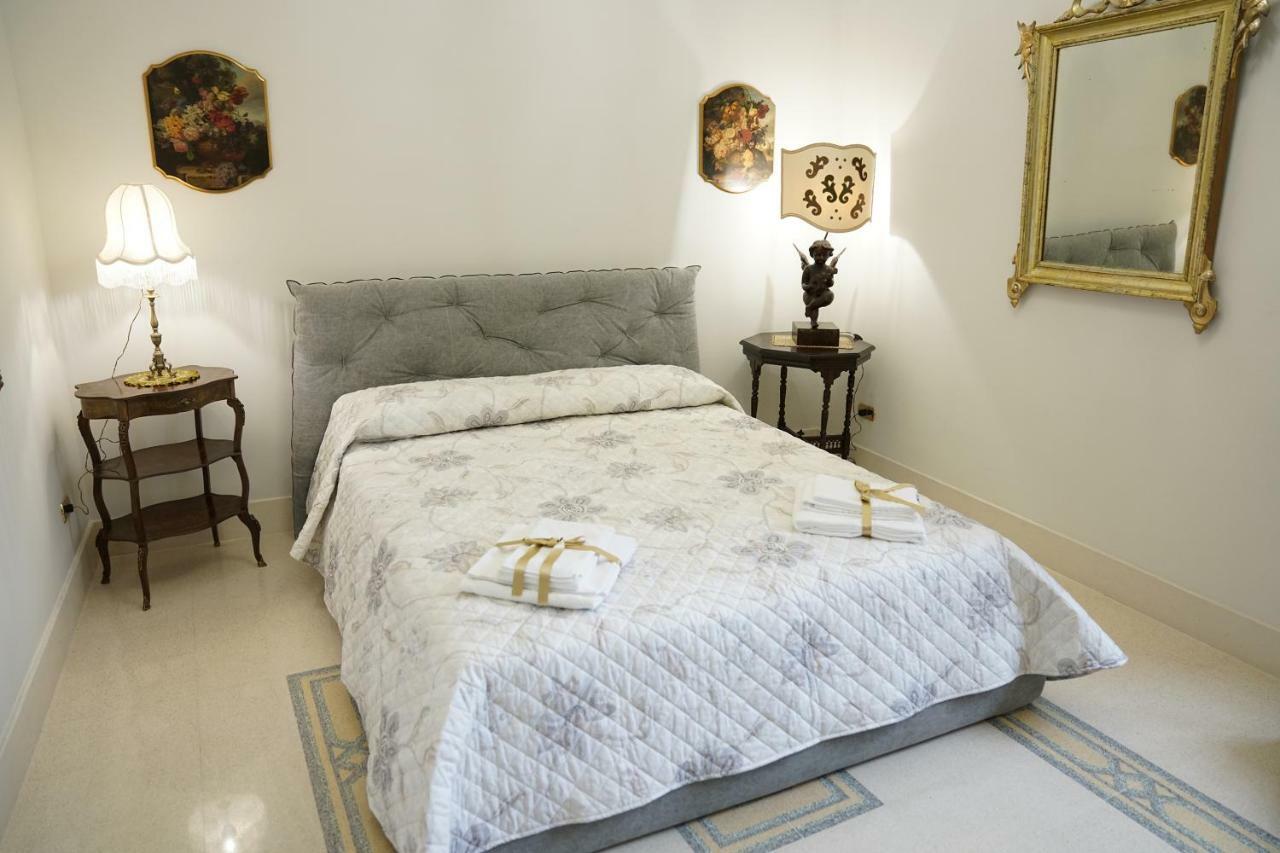 Dimora Del Sedile Hotel มาเตรา ภายนอก รูปภาพ