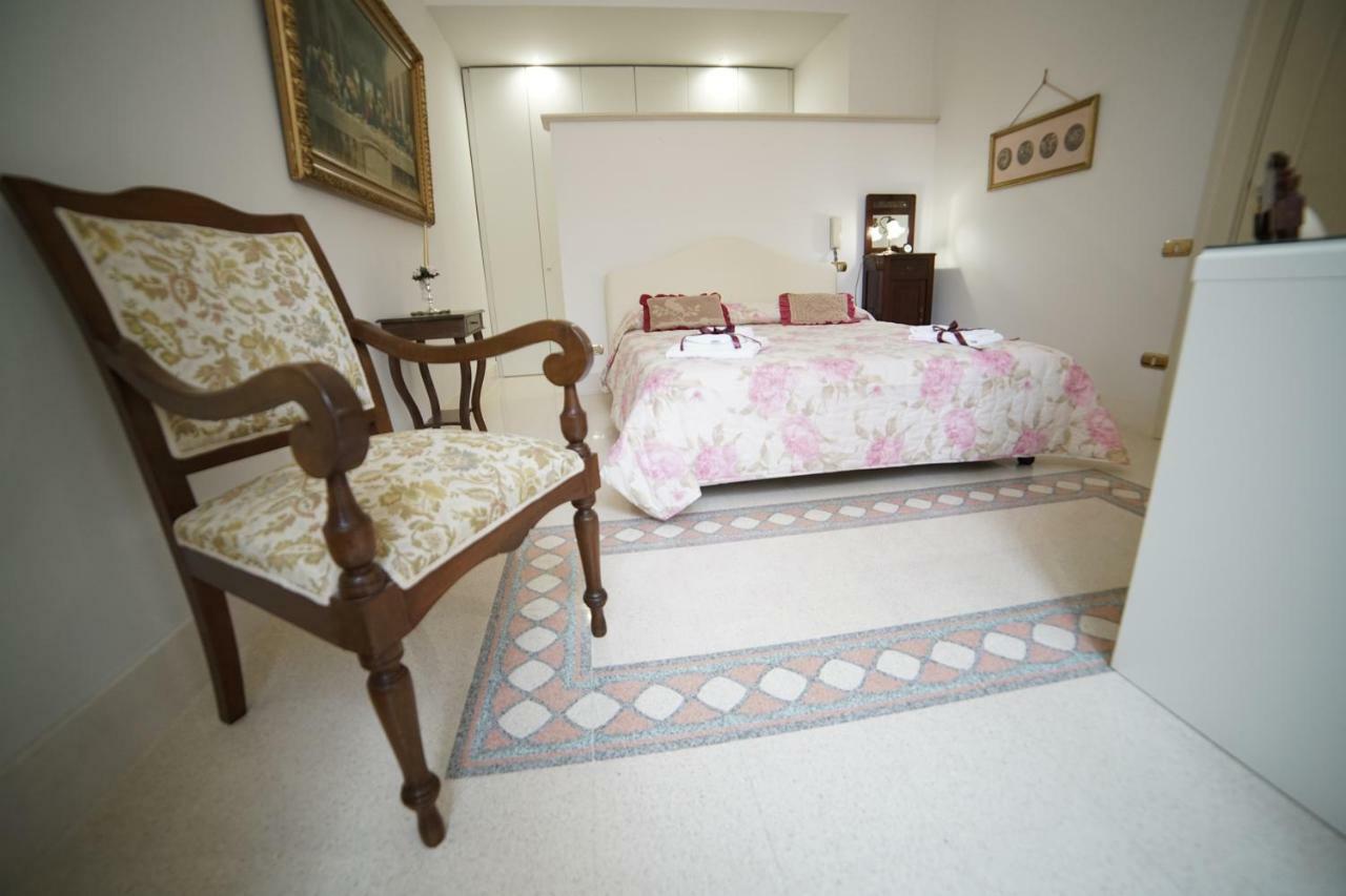 Dimora Del Sedile Hotel มาเตรา ภายนอก รูปภาพ
